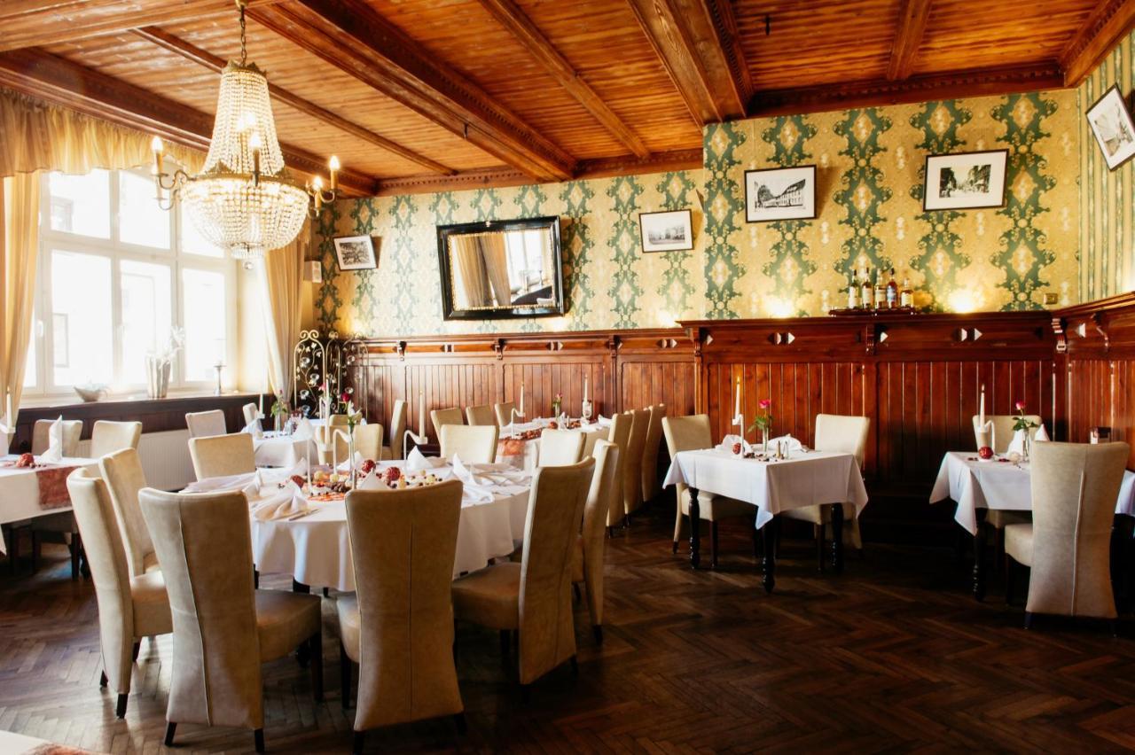 Hotel & Restaurant "Deutscher Kaiser" Perleberg Exterior photo